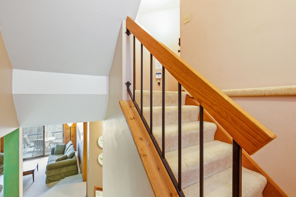 Swiss Mountain 1 Bedroom - S3705 1 Condo