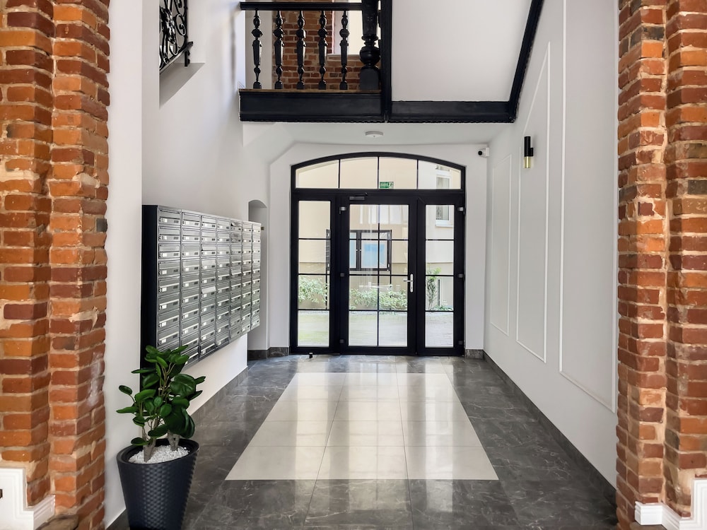 Studio on Dluga Street by Renters view 3