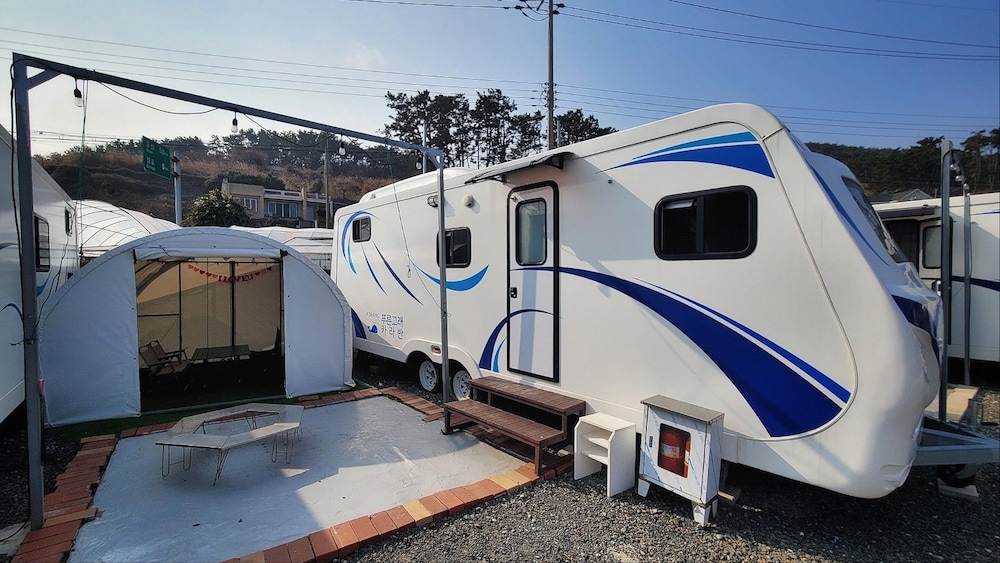 Pohang Puleungolae Caravan view 4