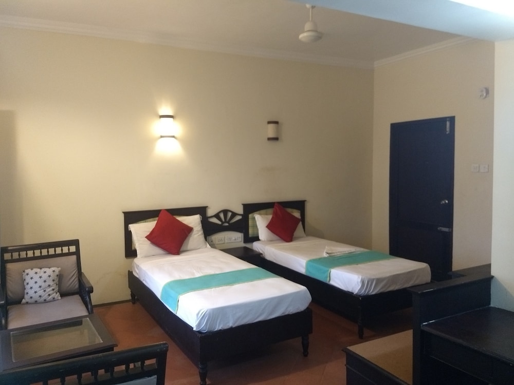 Blooming Bay - Clifftop Beach Resort