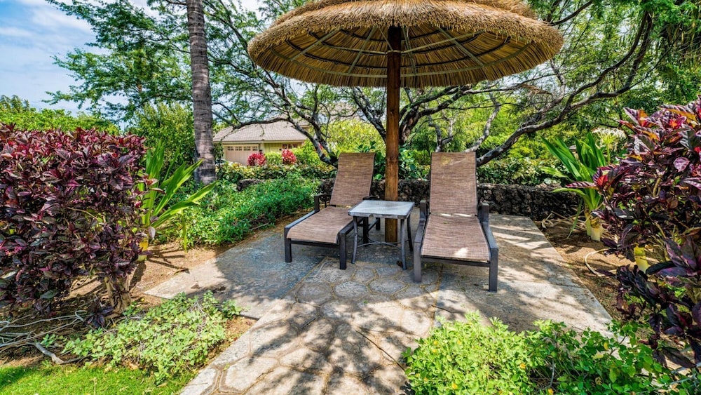 Peaceful Mauna Lani Getaway - Pool, Golf & Private Beach Access - Vrkcv