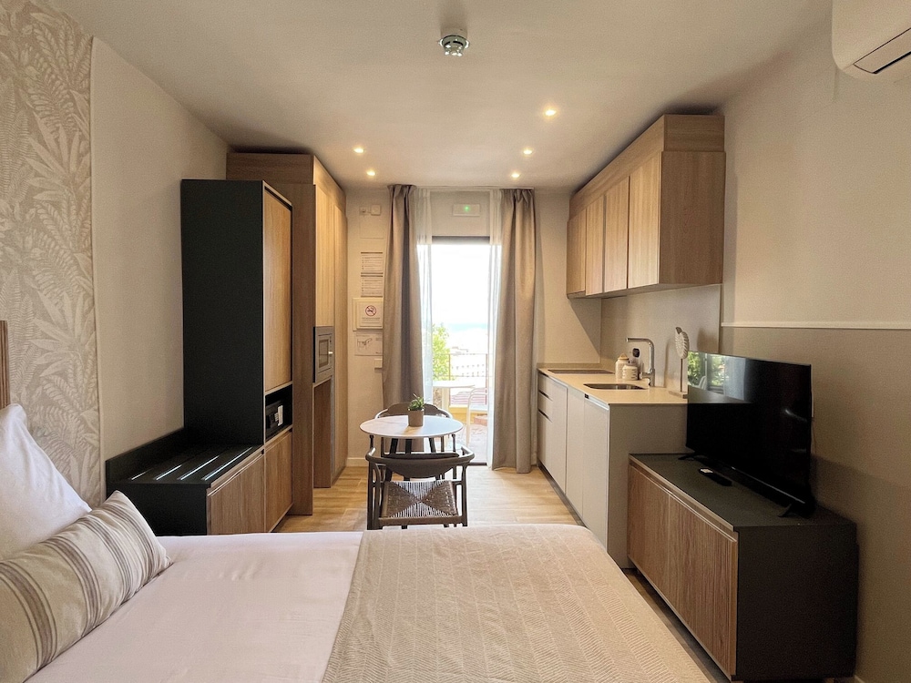 Feelathome Vil-la Romana