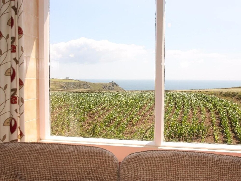Parc An Castle Cottage view 3