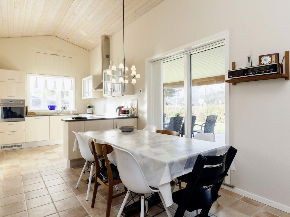 6 Person Holiday Home in Nysted, photo 12