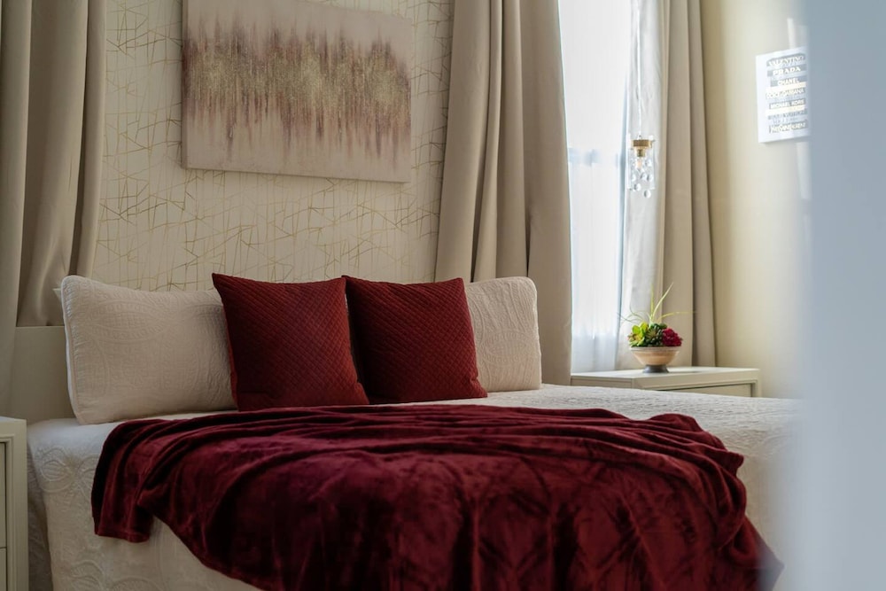 Come and Stay at the Best of Championsgate!