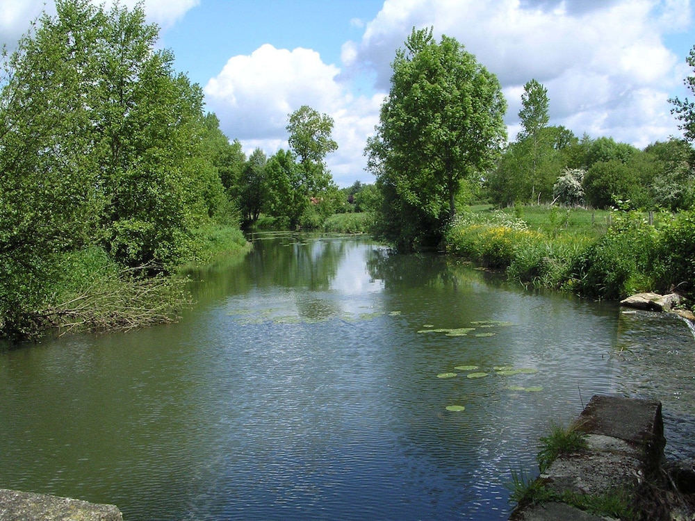 Moulin du Fontcourt Chambre d'Hôtes