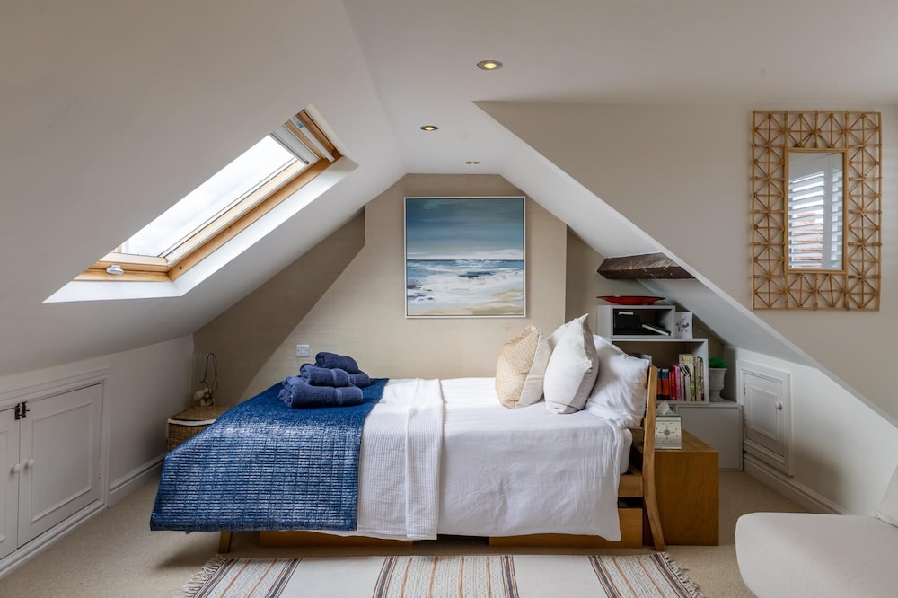Seaview House - 5 Bedroom - Southgate