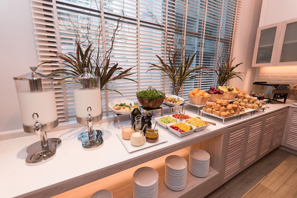 Hyatt Place Bangkok Sukhumvit 24 39