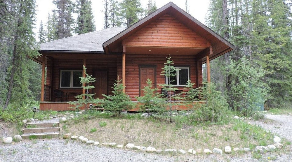Kootenay Park Lodge