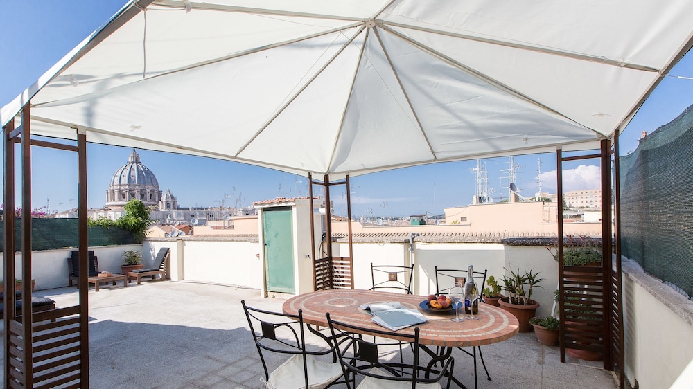 Rental In Rome St. Peter's View Terrace
