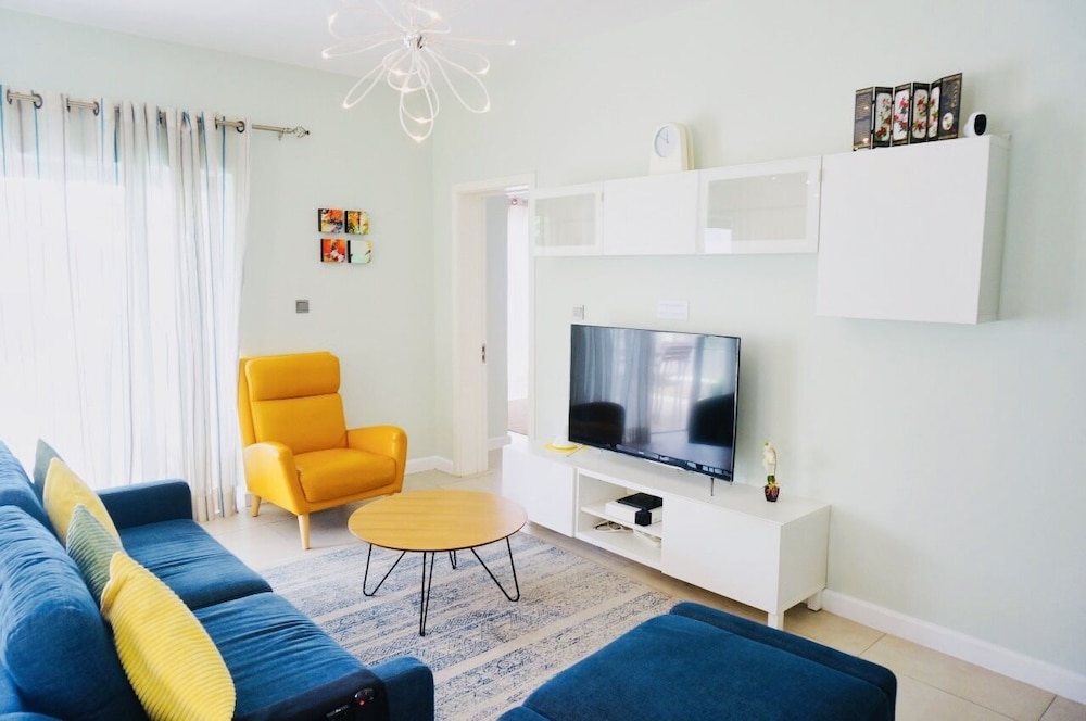 Brand New 2 Bedroom Apartment view 5