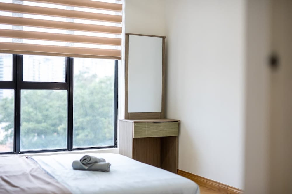 Stylish 4BR Near Paradigm Mall, Pool, Free Parking