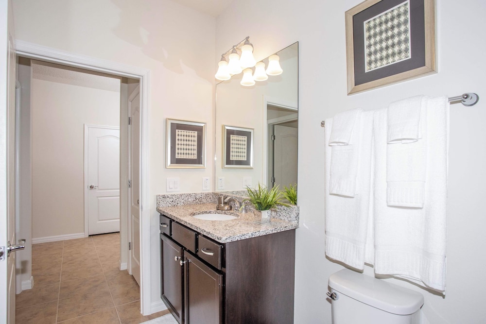 Luxury 5 Bedroom w Private Pool Close to Disney 8875 view 5