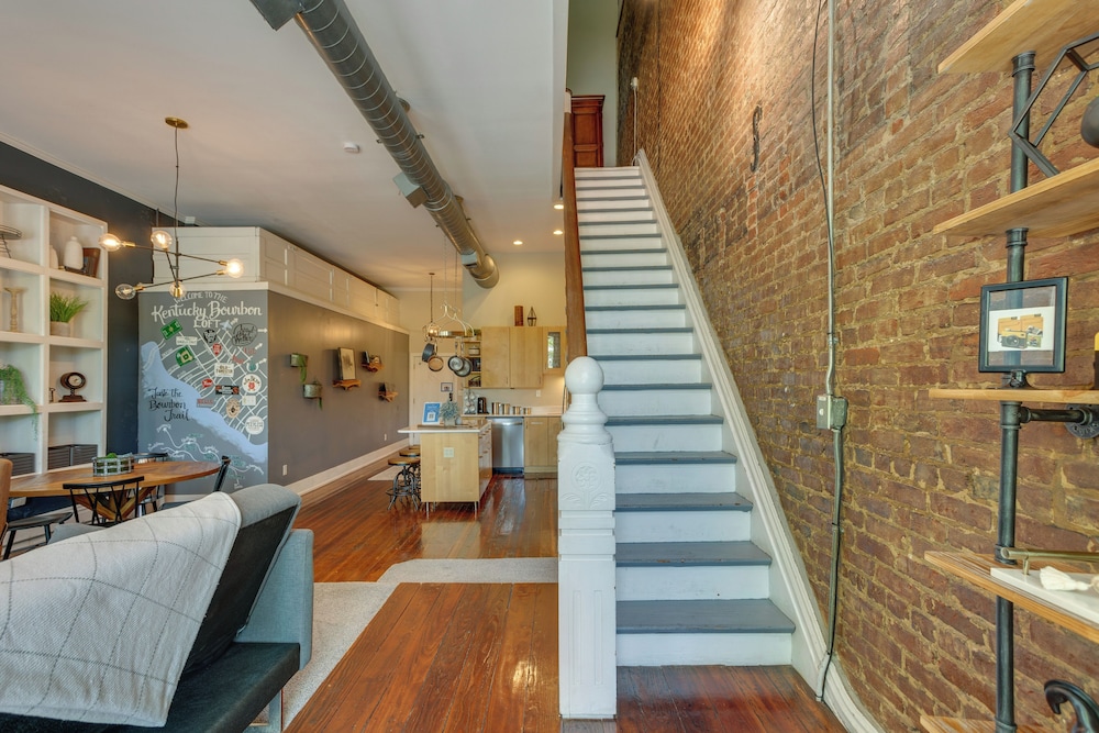 'kentucky Bourbon Loft' ~ Downtown Louisville