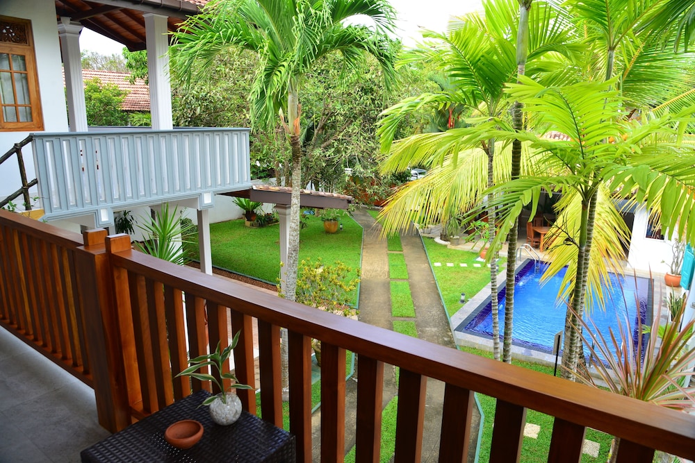 Surf Villa