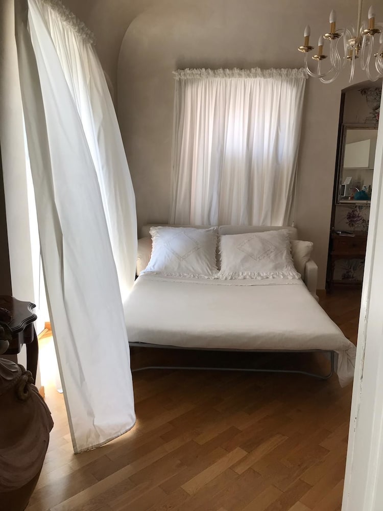 B&B JSuite view 3