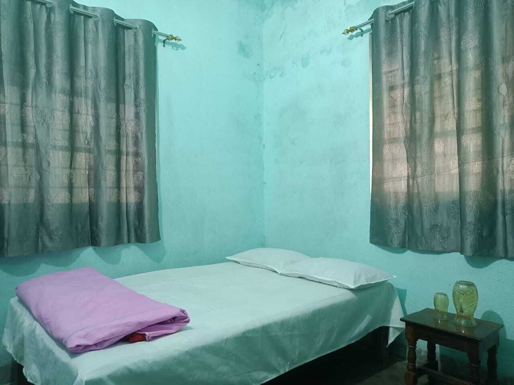 santosh lodge