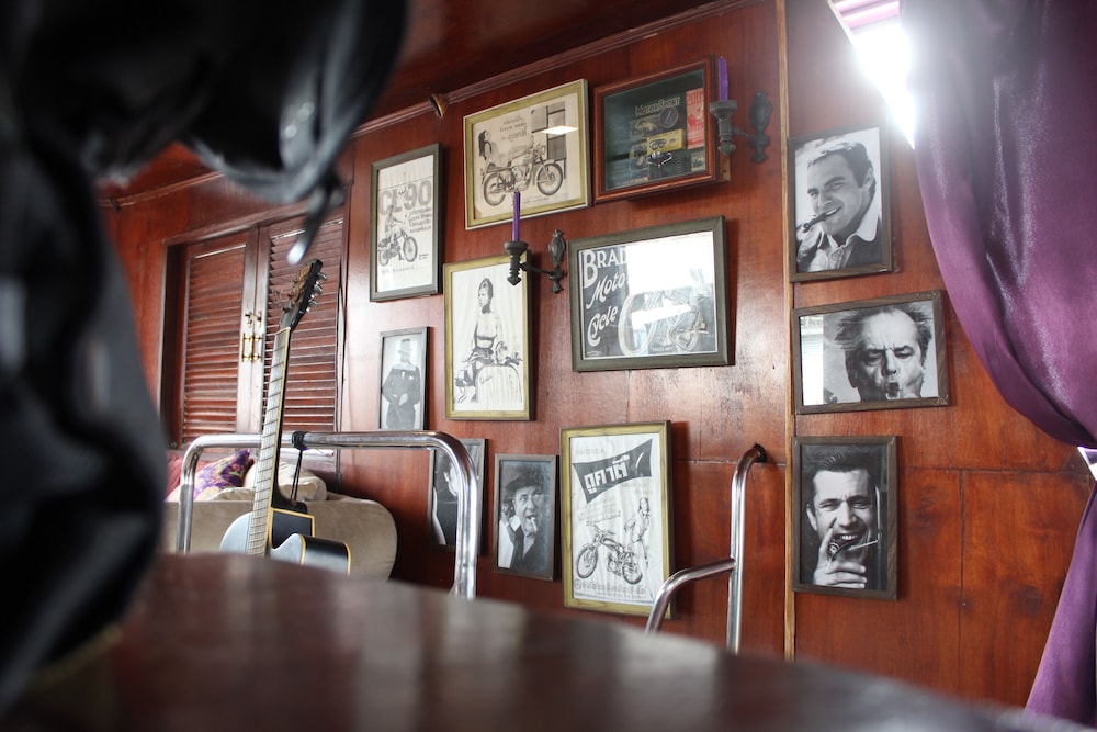 Sabai Sabai Liveaboard Bangkok