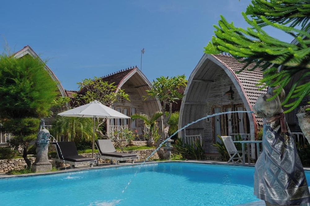 The Suwi Huts