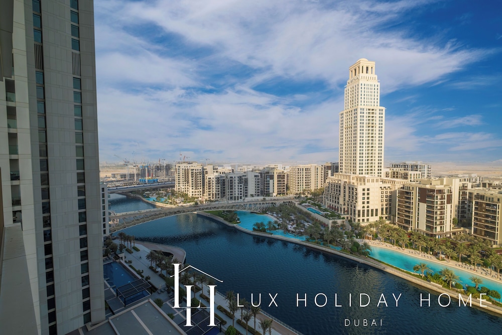 LUX The Creek Palace Residence Suite 2