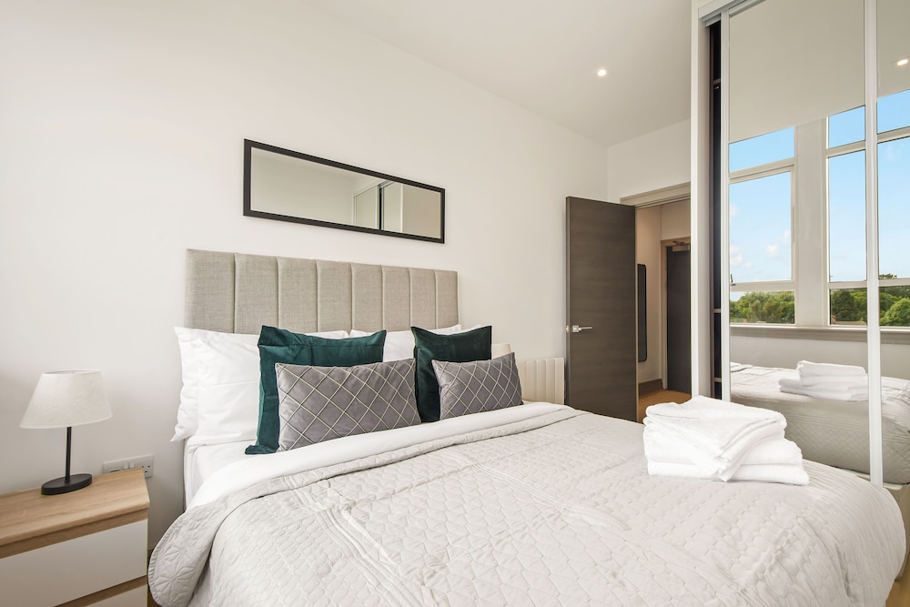 Comfy One Bedroom Apartment in Harrow view 3