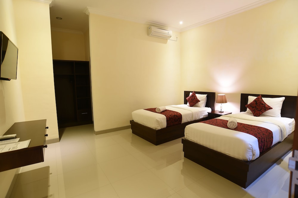 Tom's Inn Pecatu