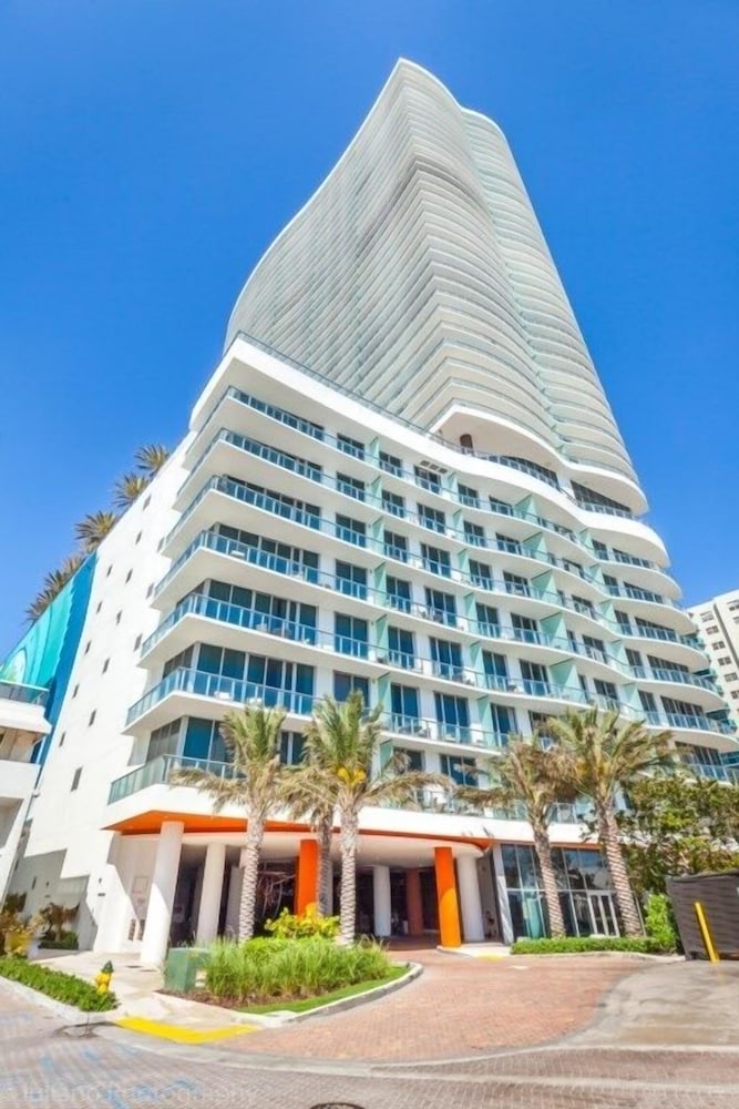 Private 2br Ocean View At Hyde Beach Resort 2 Bedroom Condo