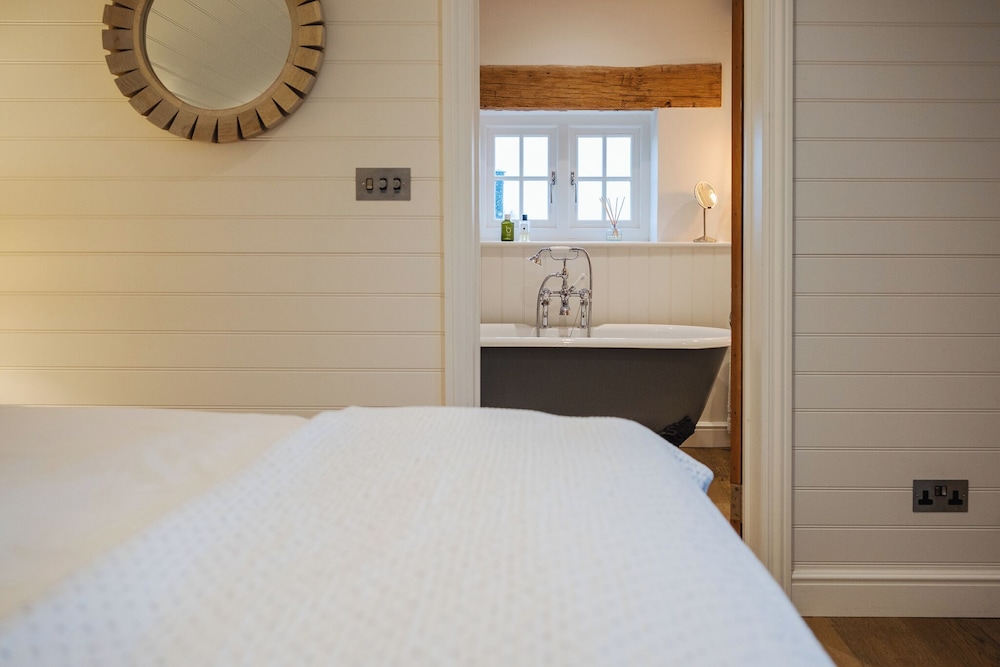 Stunning 6 BB Cottage & Annexe