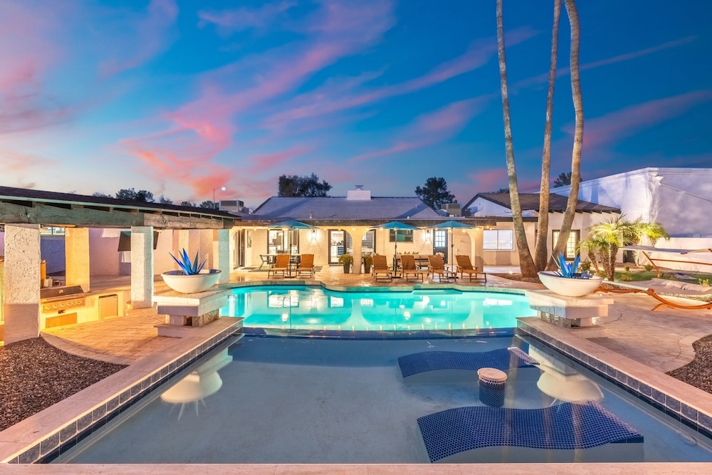 Scottsdale Palms Pickle-putt-swim-bocce Bbq-gym