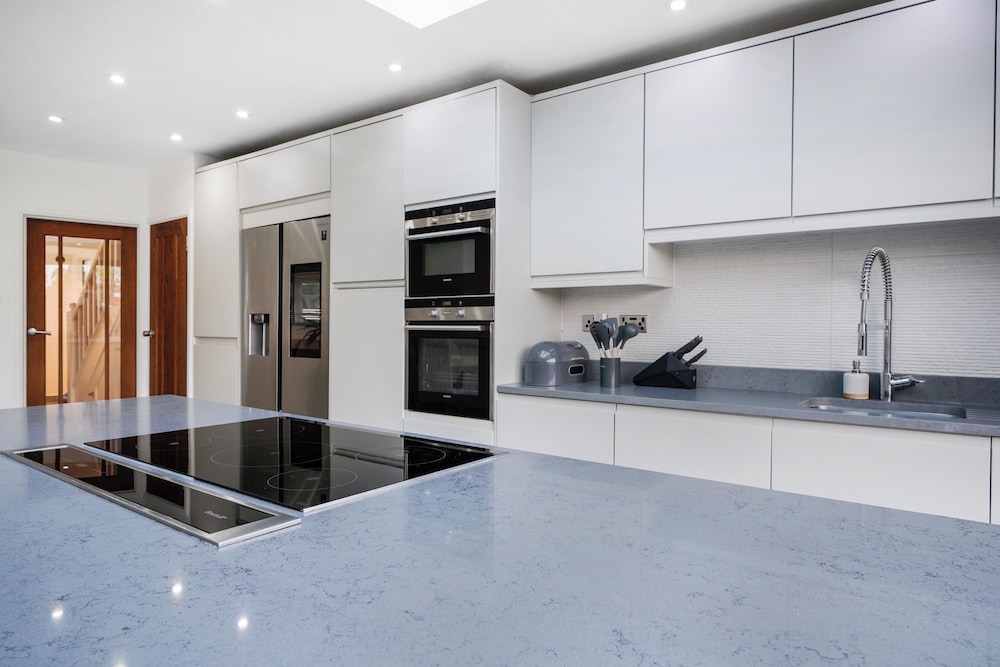 Mount Park Rd Flat