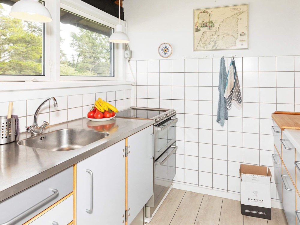 6 Person Holiday Home in Bindslev view 4