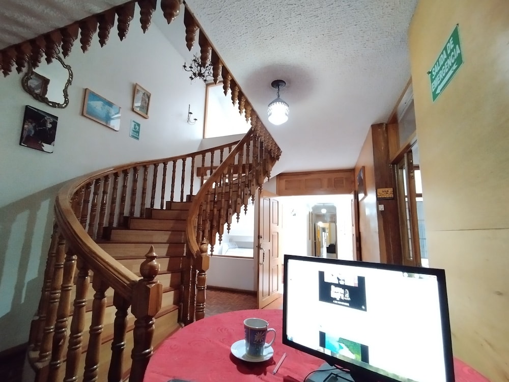 Cloud Forest Family House view 2