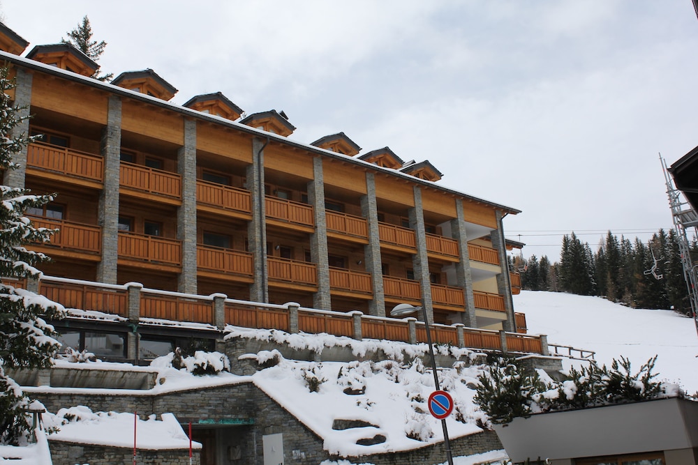 Chalet Alaska