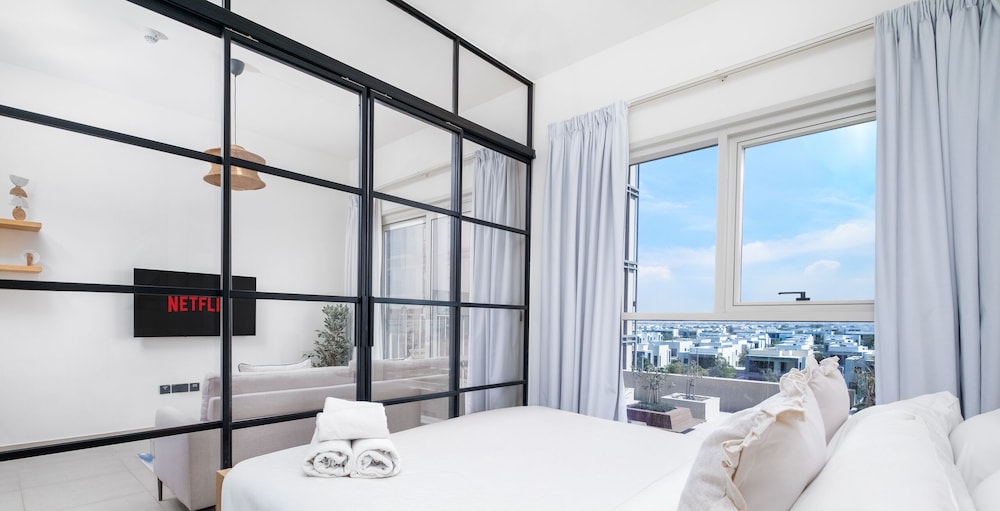 LUX  The Collective Dubai hills Suite
