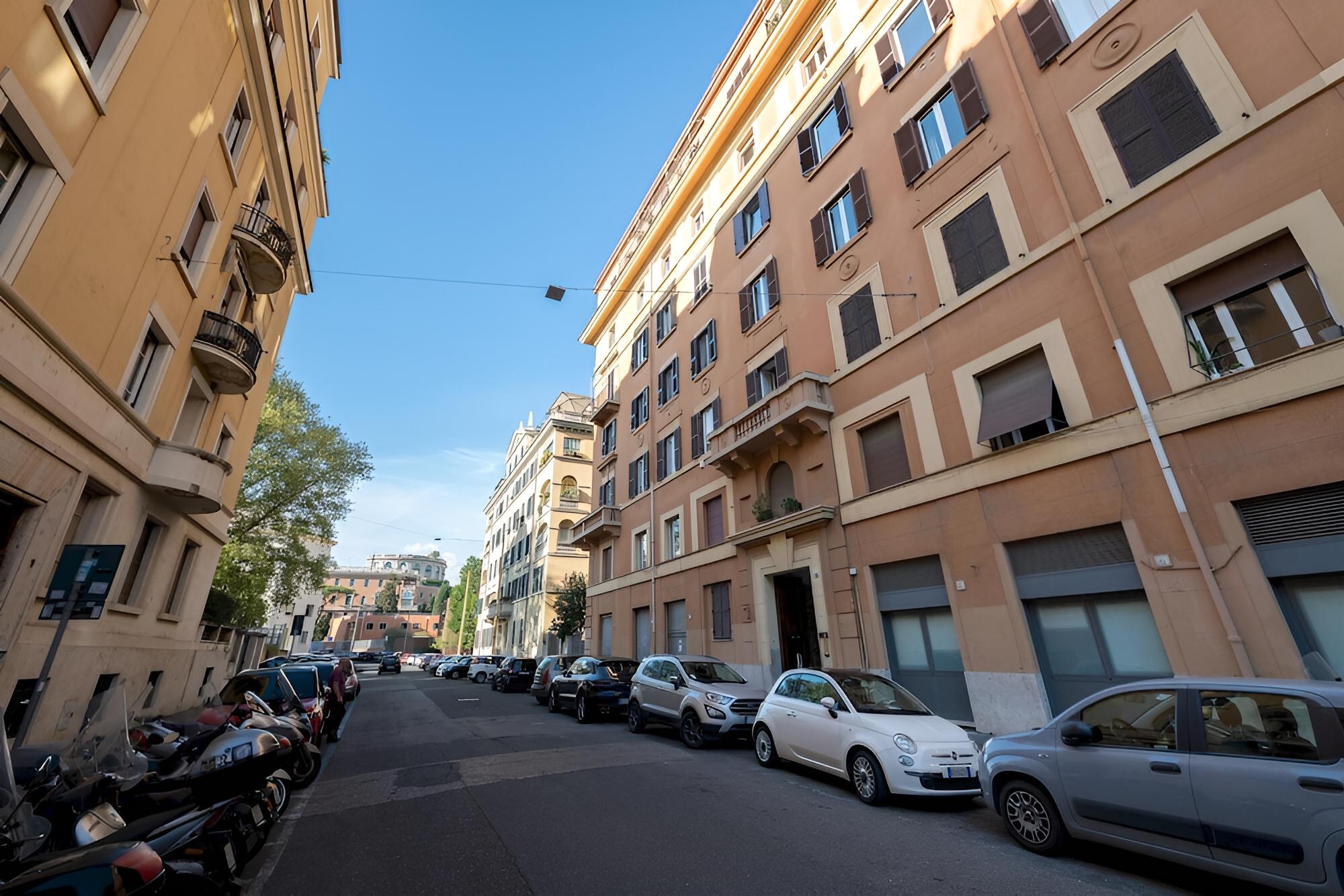 Via Cardinale de Luca