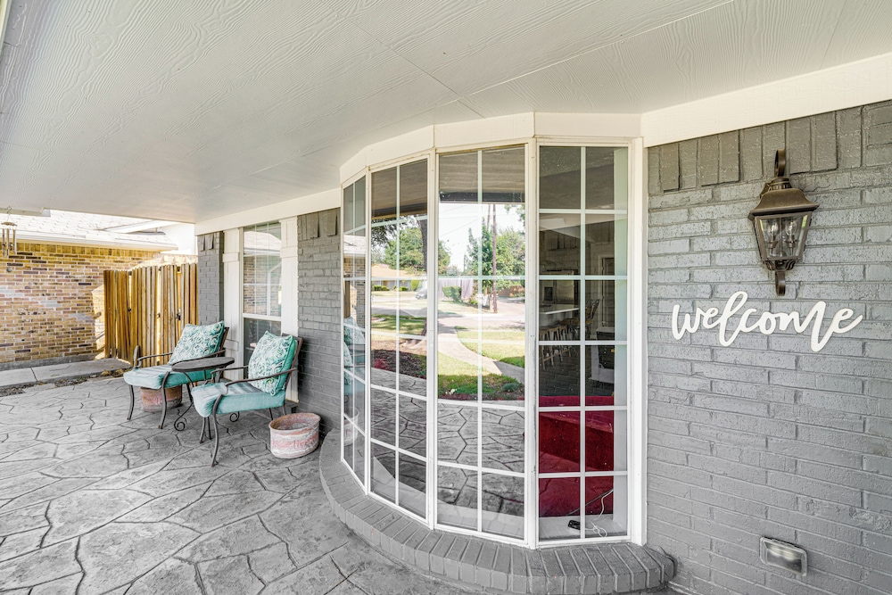 Texas Home w/ Yard: 2 Mi to Prairie Creek Park view 5