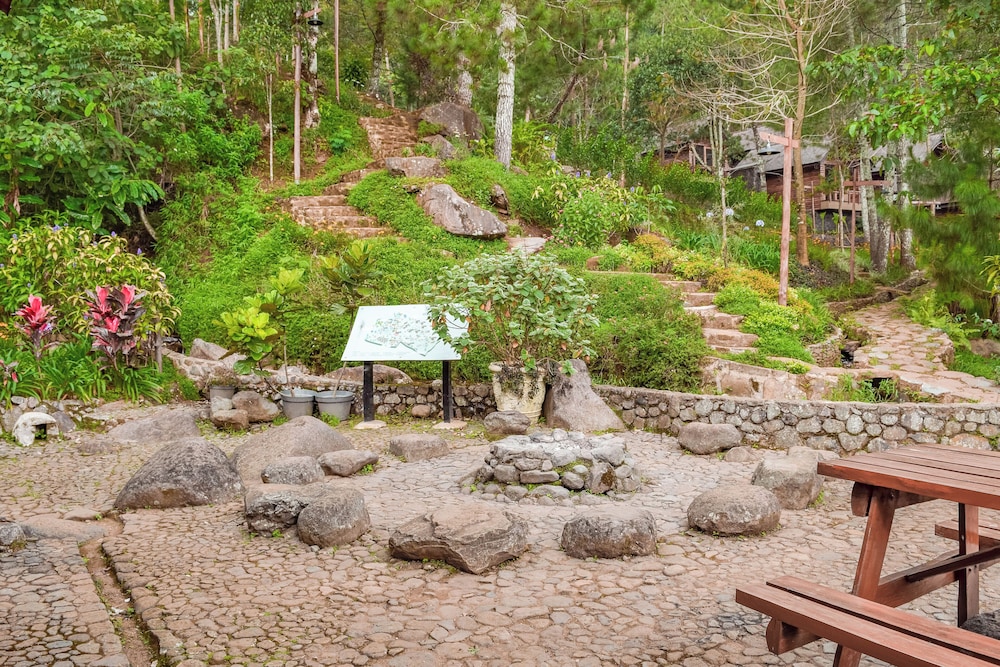 Taman Wisata Bougenville by Kozystay