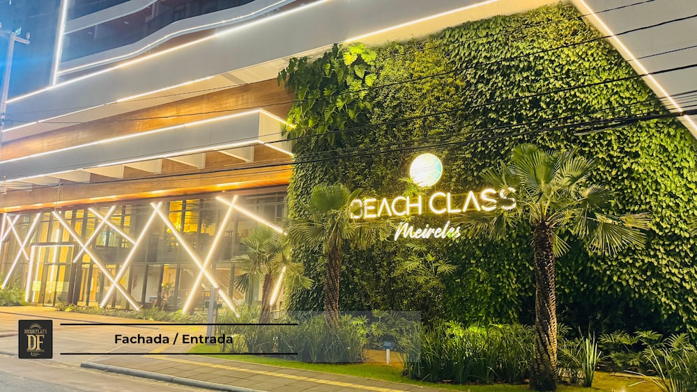 Beach Class Meireles by Diego Flats