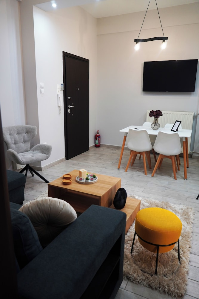 Athenian Petralona Suite