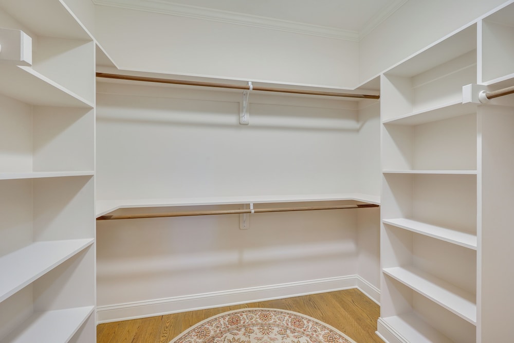 1 Mi to Dtwn: Upscale Retreat in Durham!