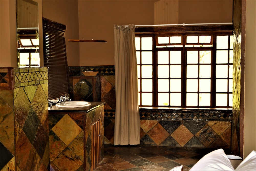 Amaka Private Game Reserve and Safaris