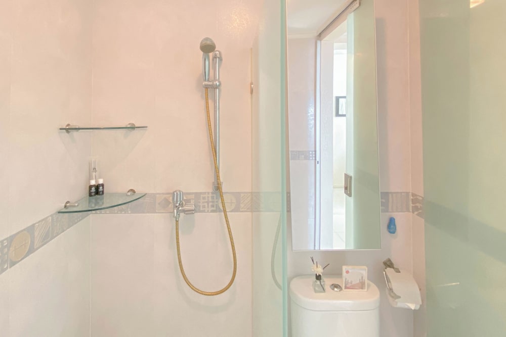 Strategic And Homey 2Br At Grand Palace Kemayoran Apartment