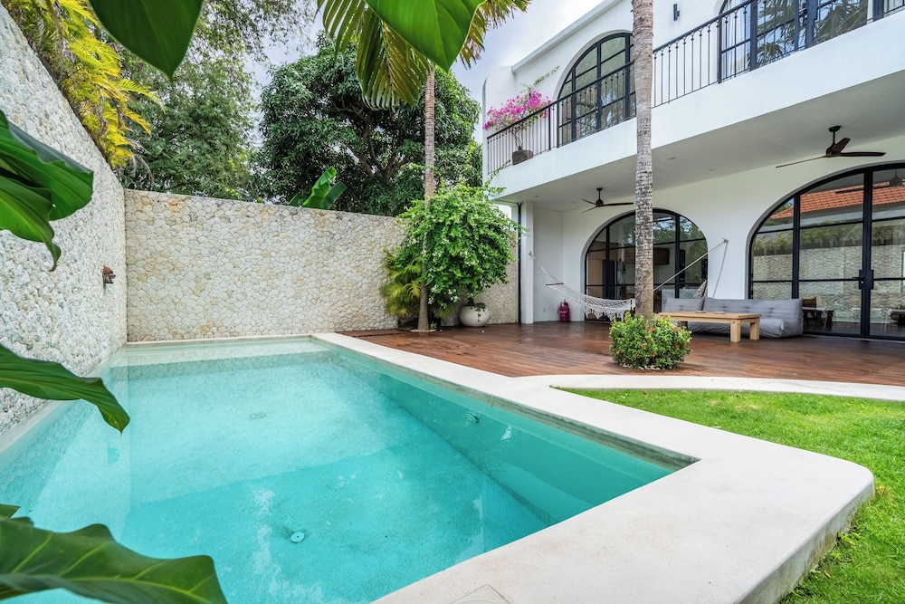 Bianca Villa by Betterplace