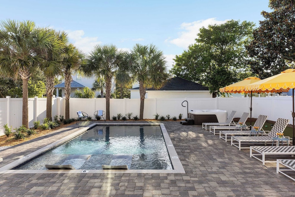 Villa Near Beach w/ Pool & Outdoor Dining Bohemian Beach Retreat by Avantstay
