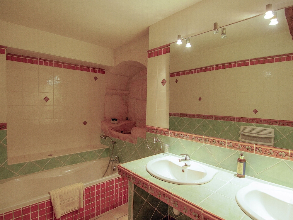 Photo 43