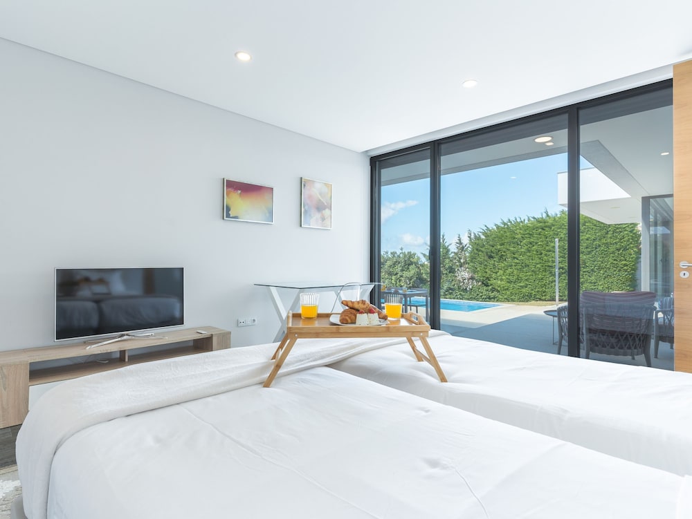 Villa Primavera by Atlantic Holiday