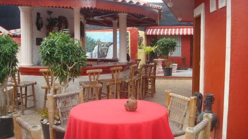Hotel Tronco Inc