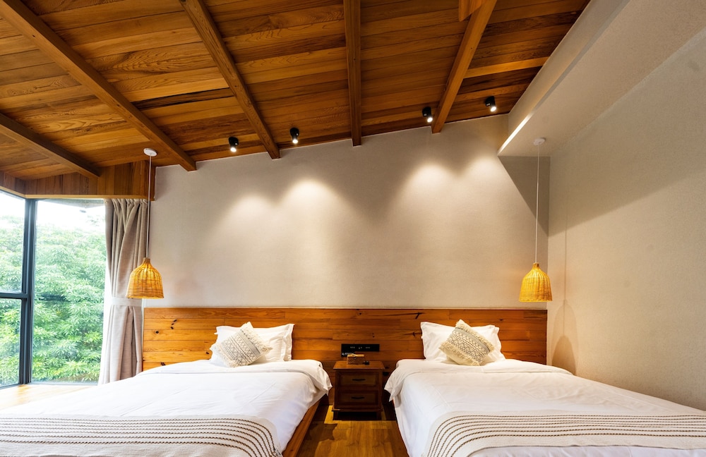 Yingde YeDuGu Resort