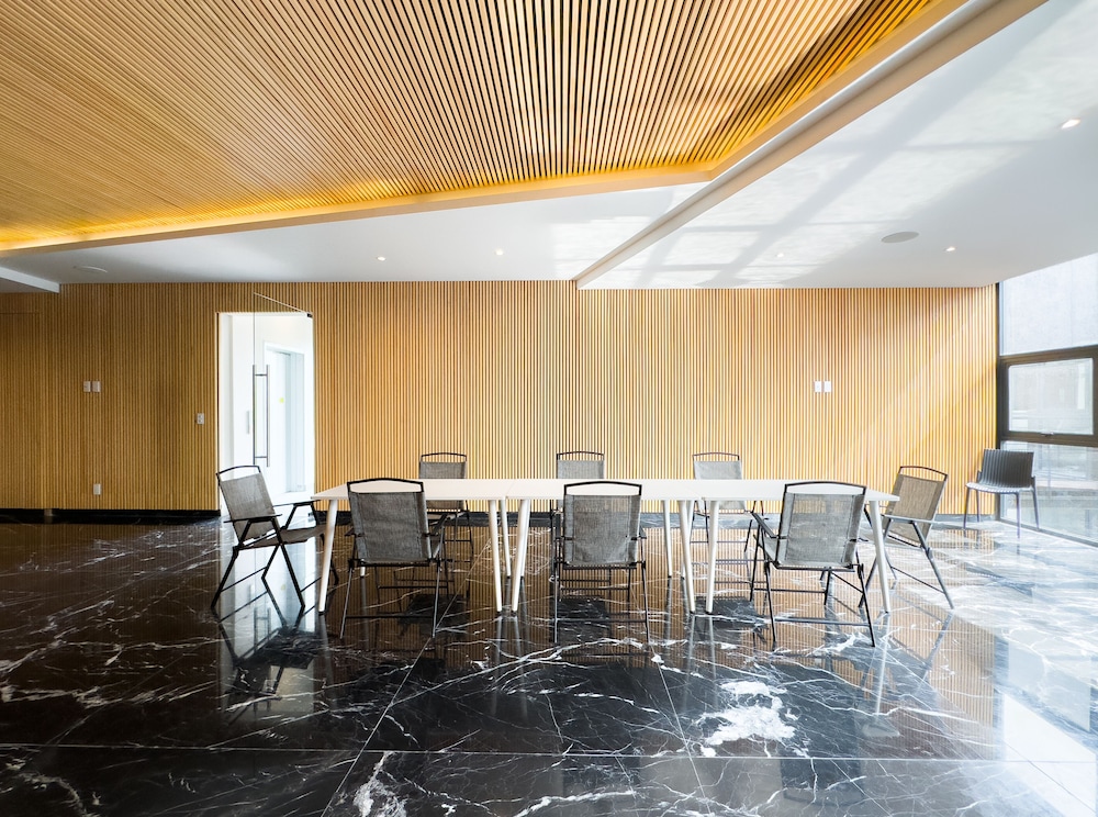 meeting & event spaces