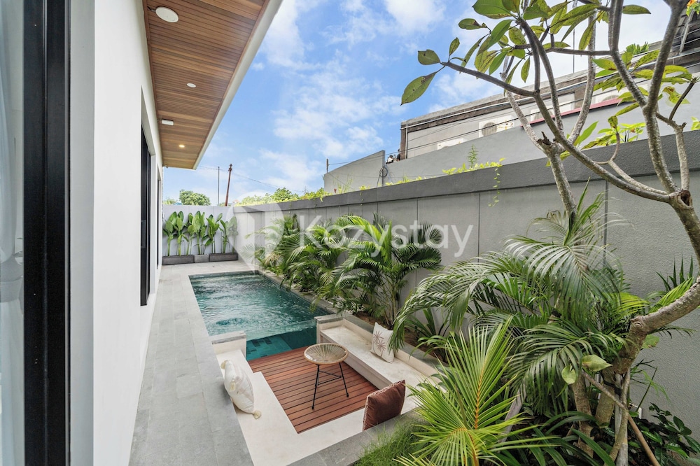 Kleio Villa by Kozystay - Canggu
